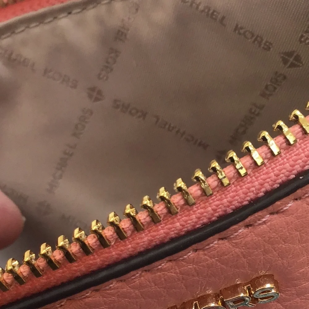 Michael Kors Wristlet Wallet Jet Set Large Clutch Pink Pebbled Leather‎ NWOT